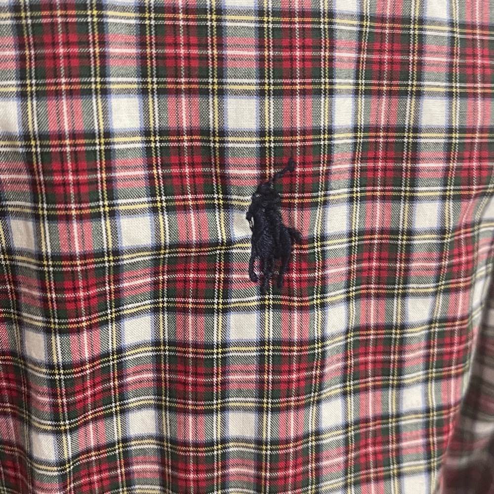 Ralph Lauren plaid boys button down natural stretch. Size Medium